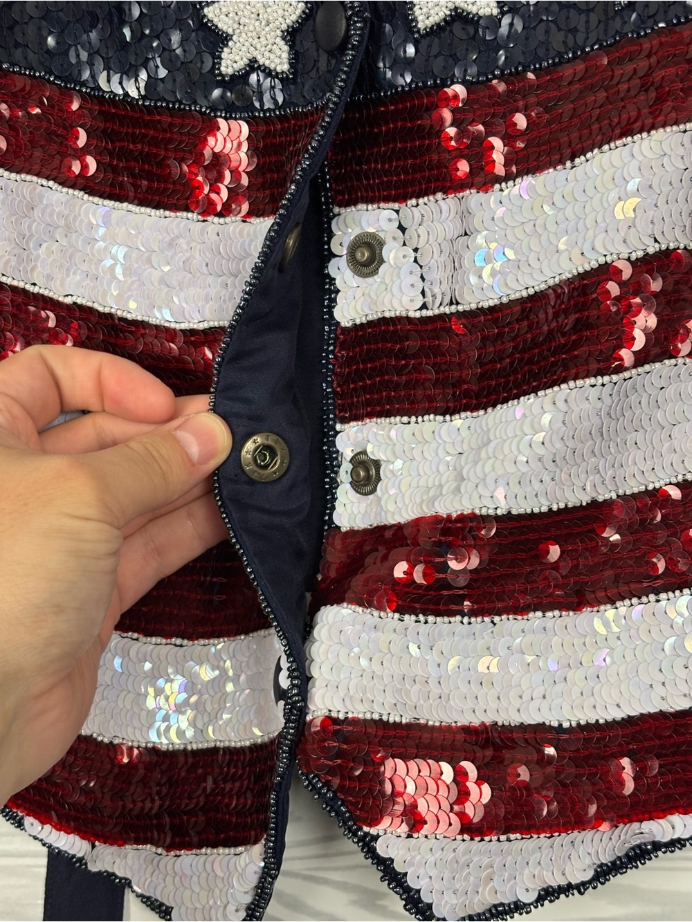 The Quacker Factory Sequin American Flag 4th of July Vest Size small NWT - Picture 5 of 7